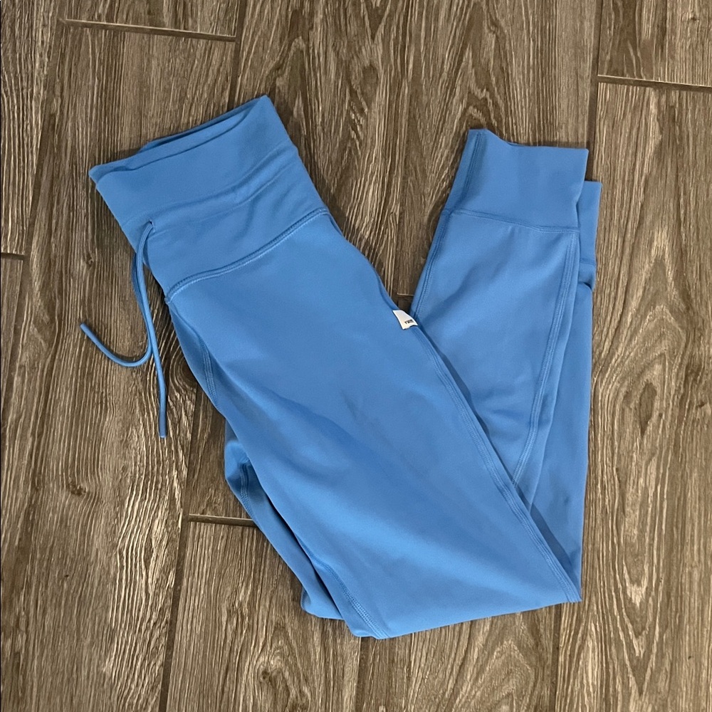 Vuori Daily Blue Leggings